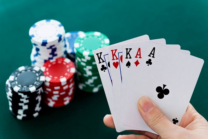 Cách chơi poker - Kinh nghiệm giúp đánh bại mọi đối thủ 3 Giỏi Biến Hóa Trong Nhiều Ván Chơi Là Một Cách Chơi Poker Hay